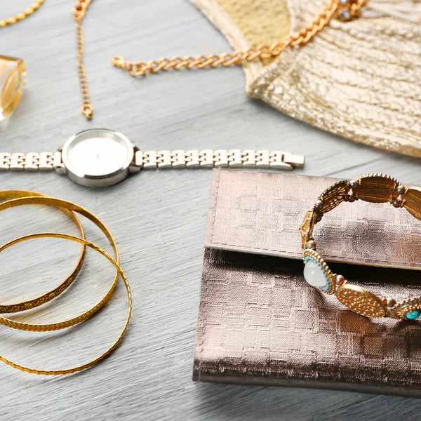 DE TIJDLOZE ELEGANTIE VAN SIERADEN EN ACCESOIRES